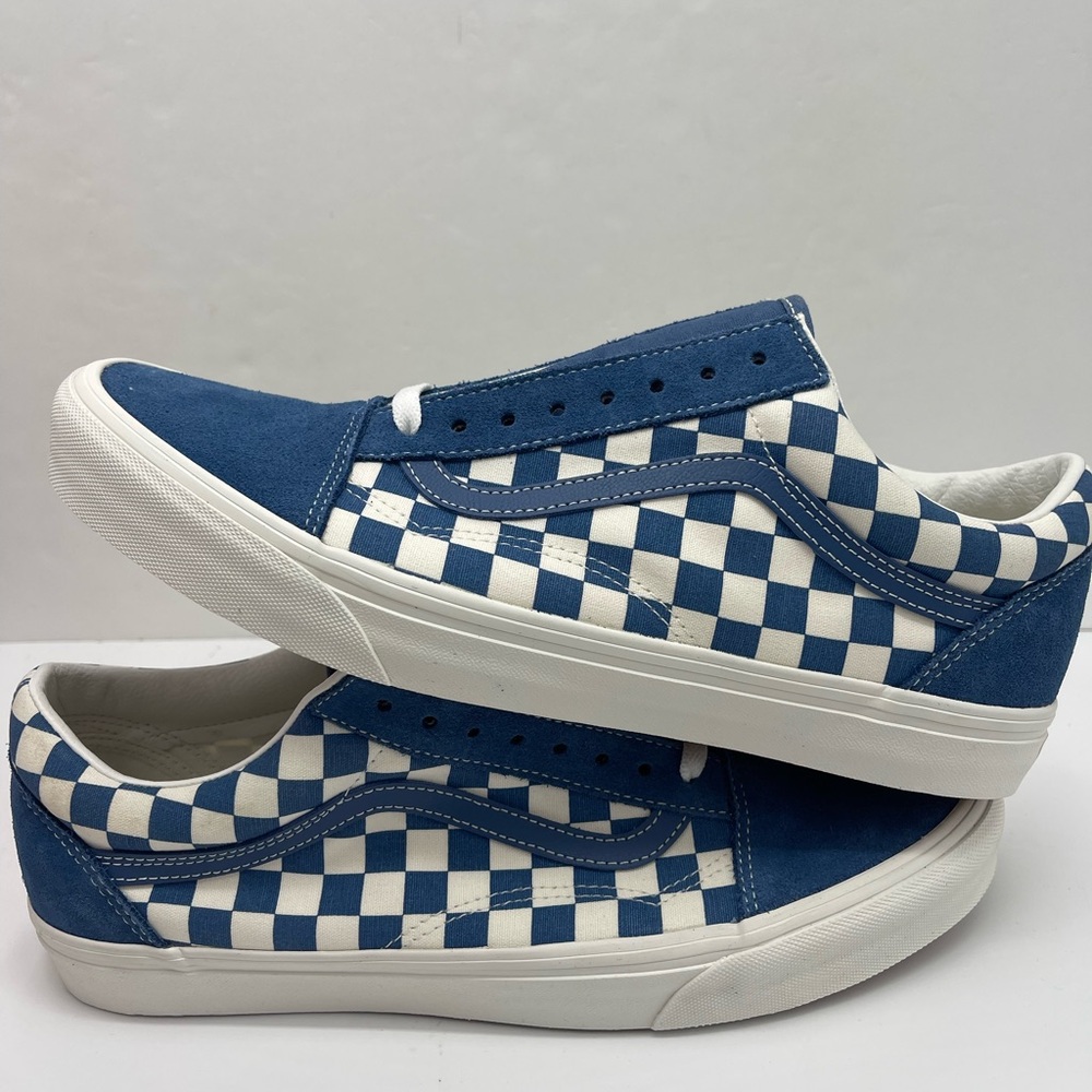 Vans WMNS Old Skool
Checkerboard Navy/White
VN000D7ZNUT Sneakers - Picture 15 of 16